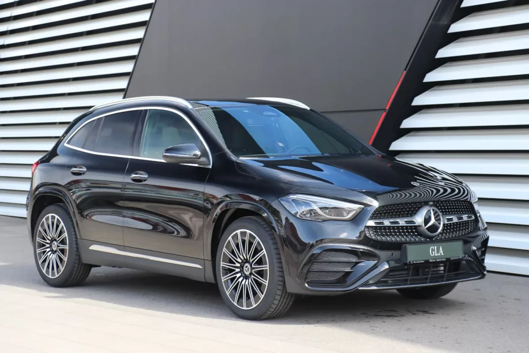 220 4MATIC mHEV AMG Line